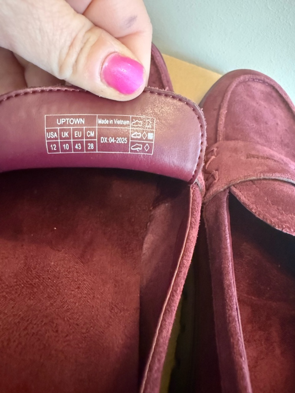 Vionic women’s Burgundy Suede Slip-On Loafer New - Picture 5 of 6